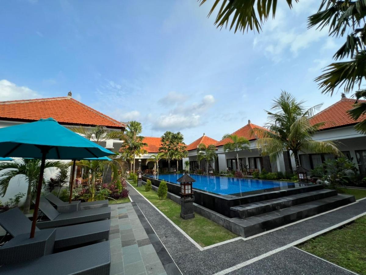 Kubu Garden & Wisma tamu 2*
