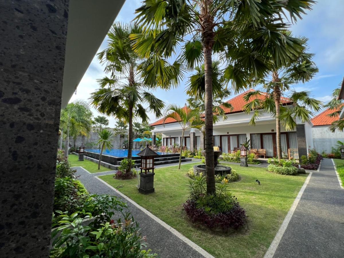 Kubu Garden & Wisma tamu 2*